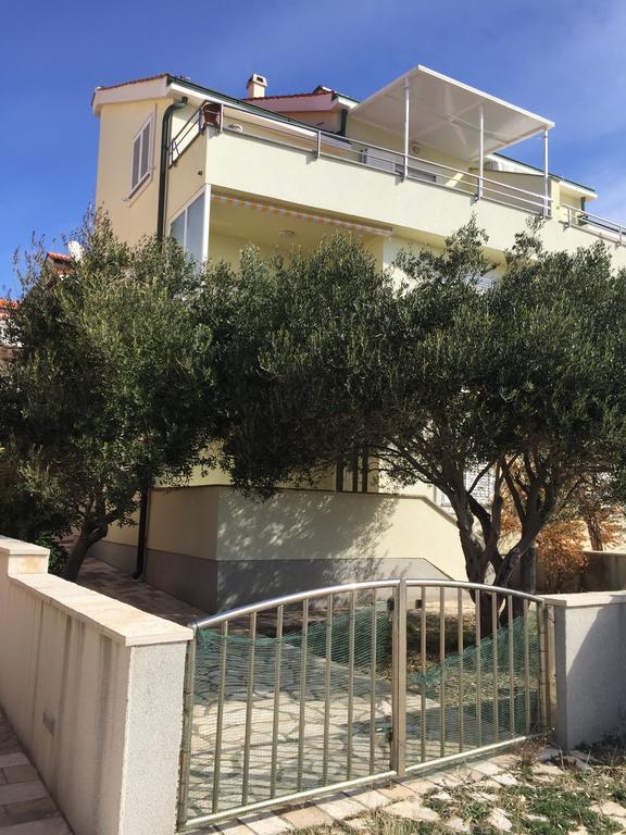 Apartment Potkonjak Povljana Exterior foto